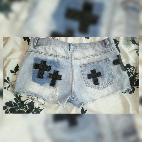 Shorts!! - Picture 2 of 3